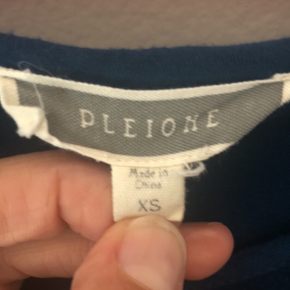 Teal Keyhole Dolman Sleeve Top - Picture 3 of 3